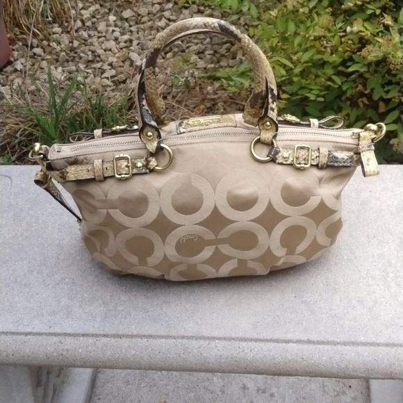 Coach Madison Signature Shoulder Bag 18650 Khaki Natural with Python Trim - Picture 4 of 12